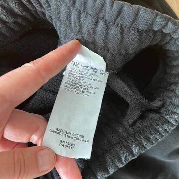 Small black puma joggers - Picture 6 of 8